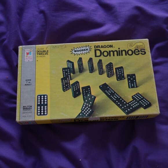 Vintage Milton  Bradley HALSAM DOUBLE TWELVE Wooden Dragon Dominoes 4133 - Picture 1 of 12